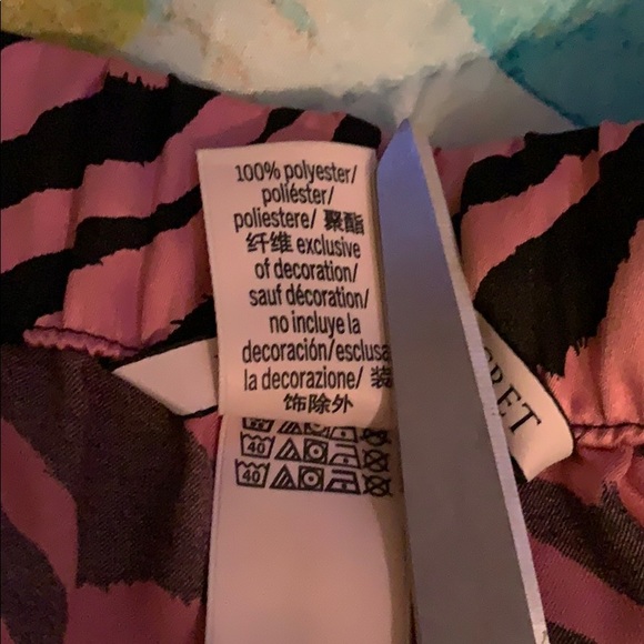🦓VS Zebra Pink/Black sleep pants🦓 - Picture 5 of 6
